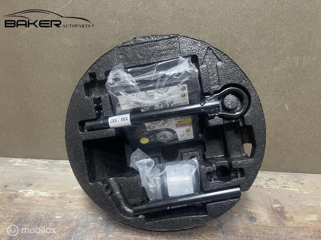 Bandenpomp Renault Clio IV  ('12-'19) 997502475R, Gebruikt, Renault, Ophalen of Verzenden