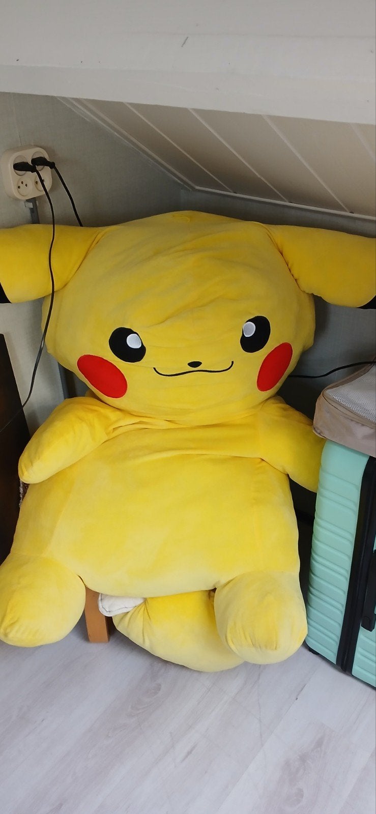 Grote Pikachu Knuffel - Zo goed als nieuw, Ophalen, Overige merken, Geel, Overige typen