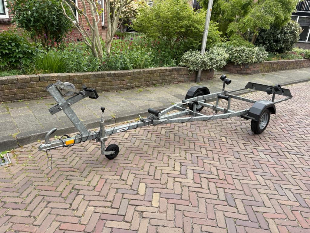 Kalf boot trailer kanteltrailer rib motorboot 4,30 M., Watersport en Boten, Boottrailers, Ophalen, Minder dan 1500 kg, Gebruikt