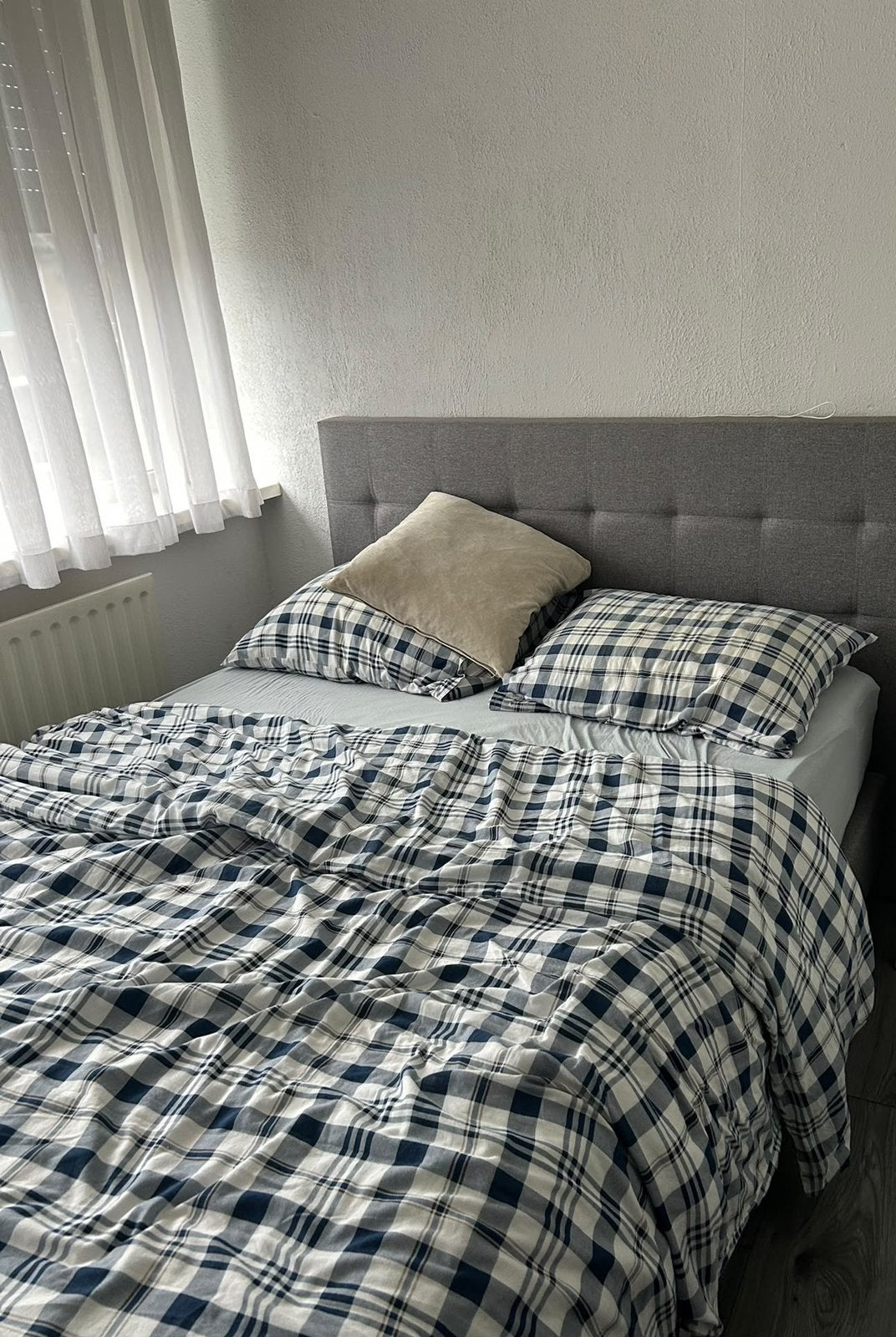 Boxspring 140 grijs, Ophalen, Tweepersoons, 140 cm, Zo goed als nieuw