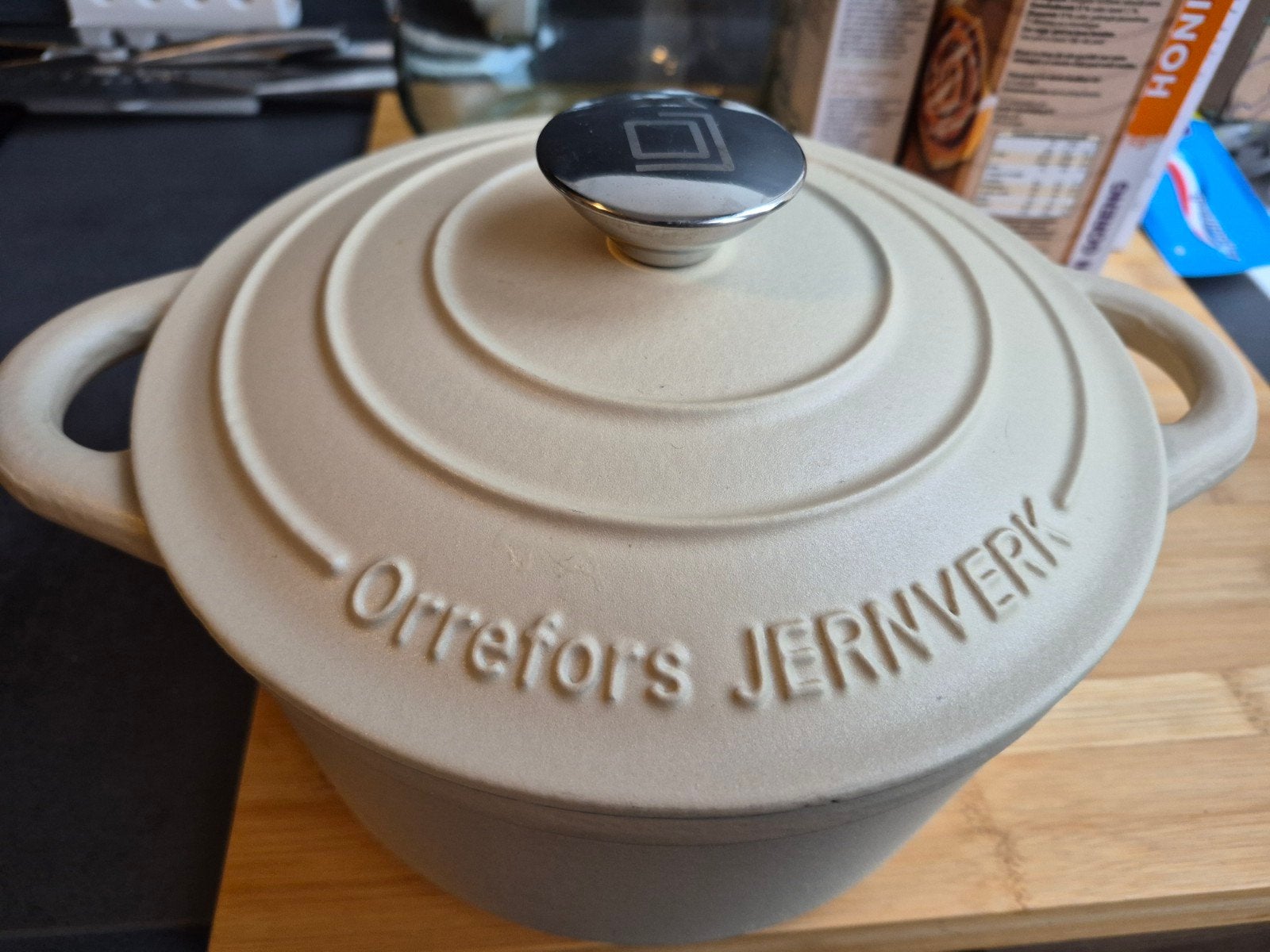 Orrefors Jernverk Gietijzeren Braadpan - Crème, Ophalen, Met deksel, Zo goed als nieuw, Overige merken