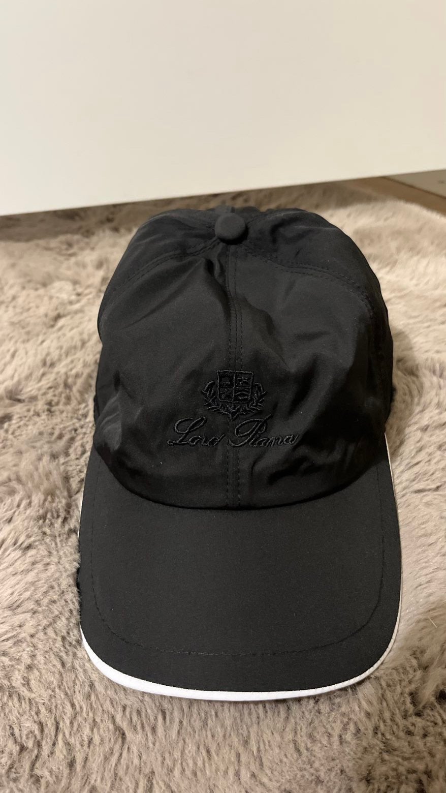 Zwarte Loro Piana Pet, Ophalen, Nieuw, Pet