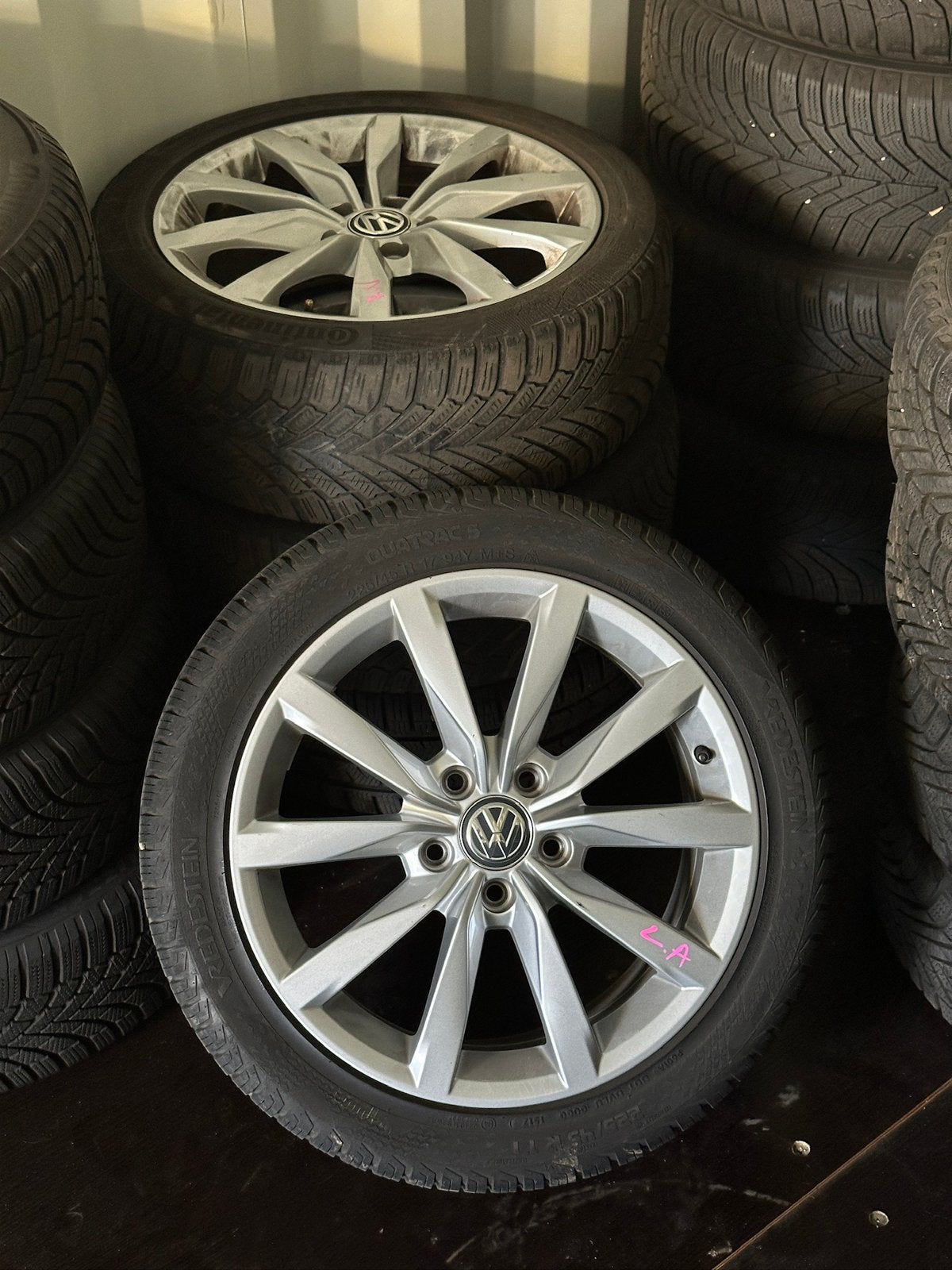 Originele wielenset 17 inch VW Golf, Auto-onderdelen, Banden en Velgen, Ophalen, Gebruikt, Banden en Velgen, 17 inch