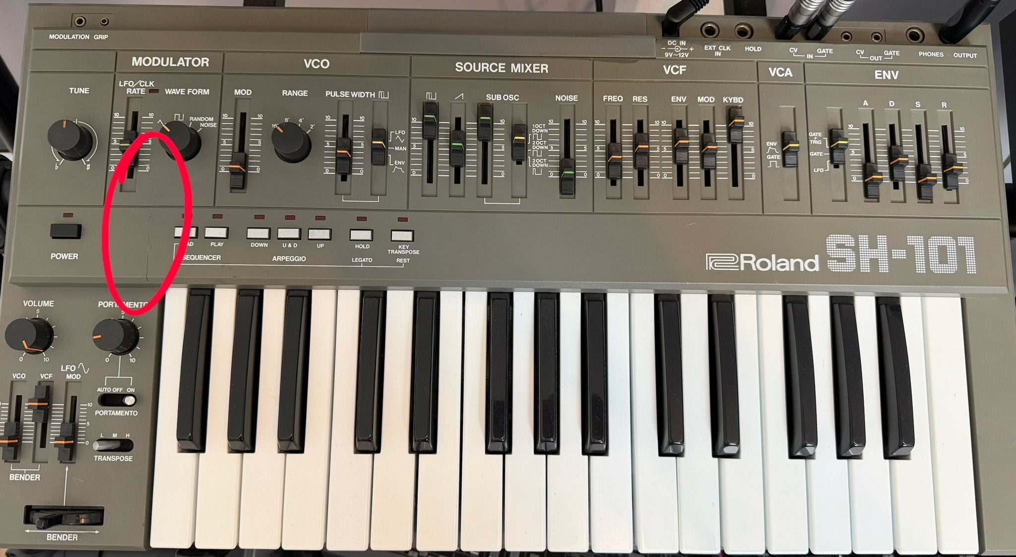 Roland SH-101 Synthesizer - Vintage Analoge Synth, Muziek en Instrumenten, Synthesizers, Gebruikt, Roland, Met midi-aansluiting