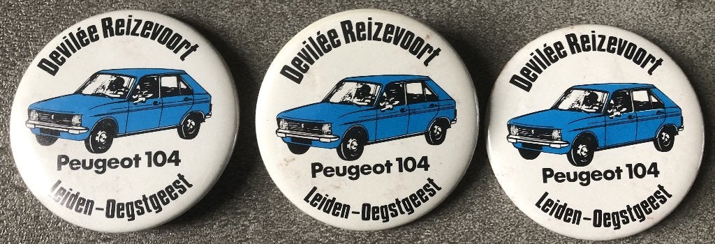 3 BUTTONS - PEUGEOT 104 - 5,5 CM, Verzamelen, Ophalen of Verzenden, Zo goed als nieuw, Overige onderwerpen