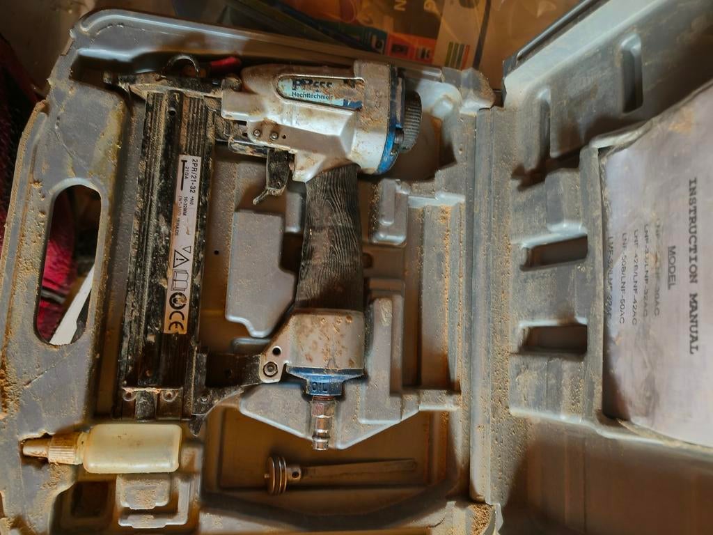 Pneumatische tacker 2PR/21-32 met handleiding, Ophalen of Verzenden, Gebruikt