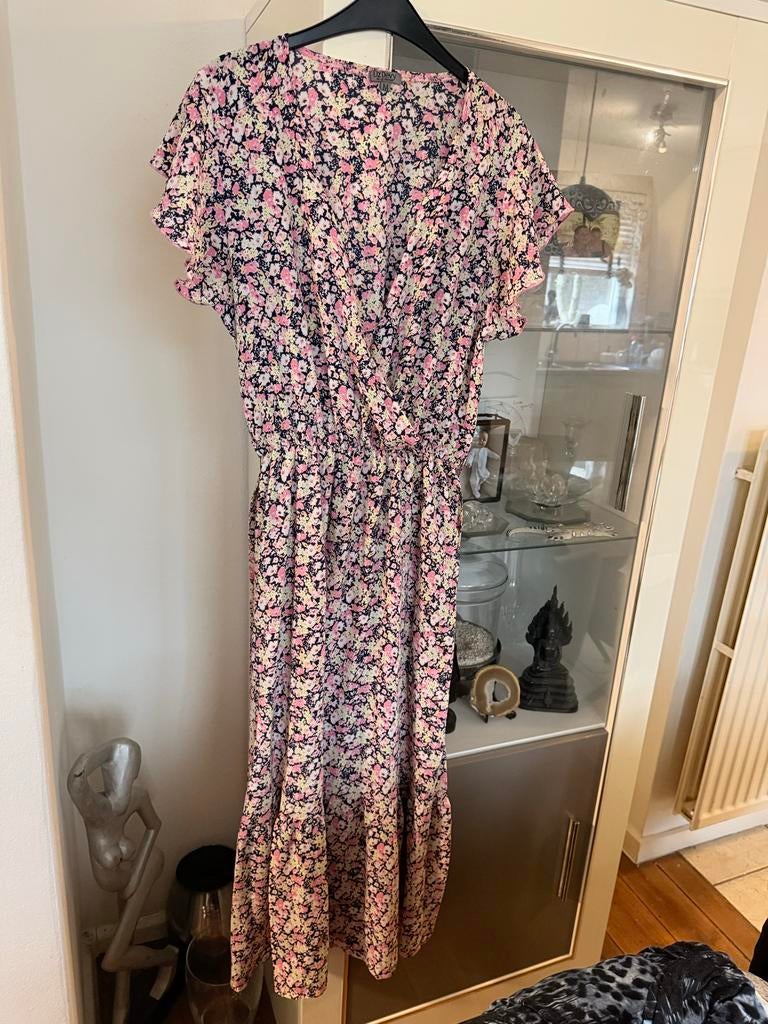 Bloemenjurk Liz Devy maat M, Kleding | Dames, Maat 38/40 (M), Ophalen of Verzenden, Zo goed als nieuw, Roze