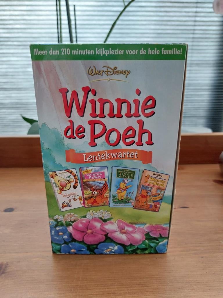 VHS box videobanden Winnie de Poeh lentekwartet Disney, Ophalen of Verzenden