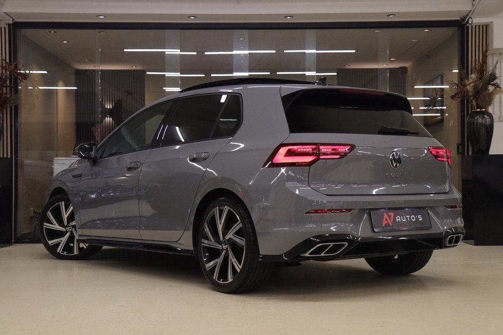Volkswagen Golf 1.5 eTSI R-Line Pano/HUD/H&K/CAM/BLINDESPOT/, 4 cilinders, 150 pk, Origineel Nederlands, Bedrijf