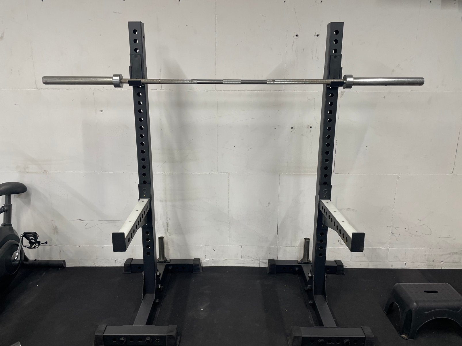 Robuuste squat standaards  (palen 7,5cm), Ophalen of Verzenden, Zo goed als nieuw, Benen, Krachtstation