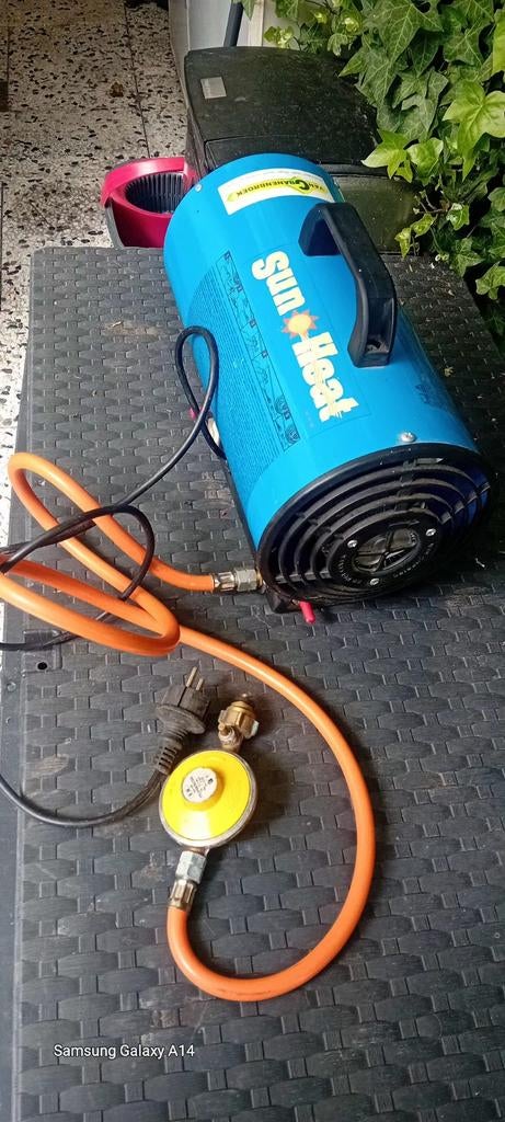 Sun Heat gaskachel / heteluchtkanon, Doe-het-zelf en Verbouw, 30 tot 80 cm, Gebruikt, Kachel, Minder dan 60 cm