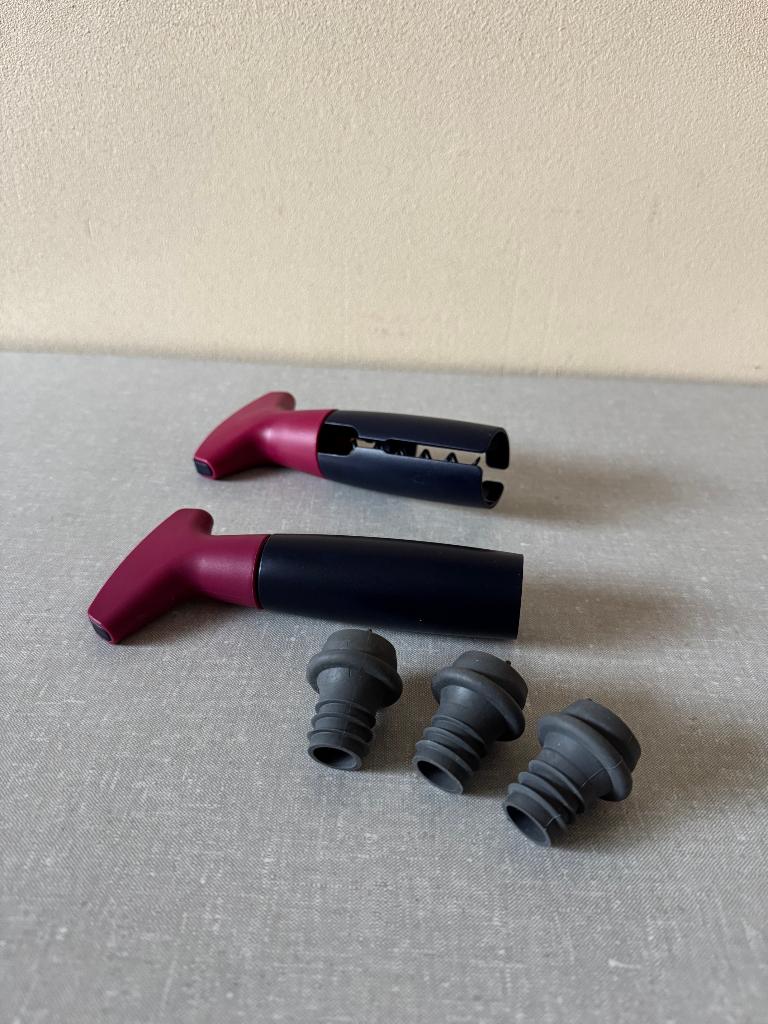 NIEUWE kurkentrekker & Vacuümpomp van TUPPERWARE, Ophalen of Verzenden, Nieuw, Paars, Overige typen