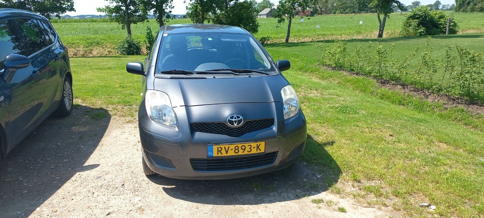 Toyota 2010 Grijs, Auto's, Elektrische ramen, 40 €/maand, 750 kg, 930 kg