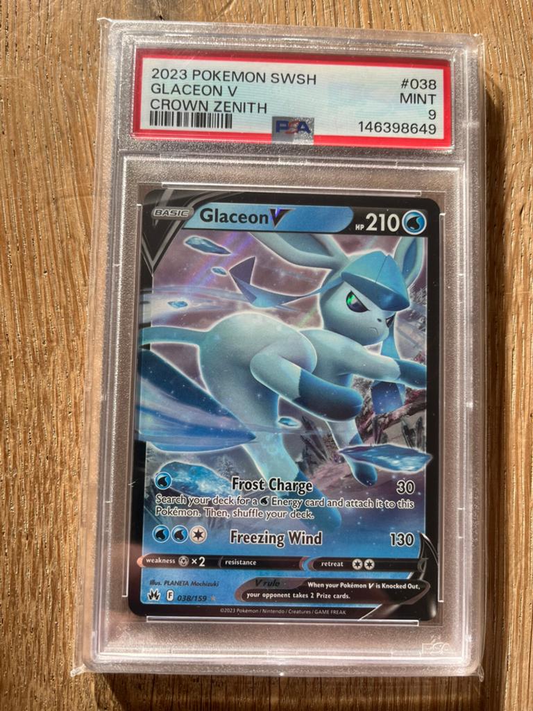 Glaceon PSA 9 - Crown Zenith 2023, Ophalen of Verzenden, Zo goed als nieuw, Losse kaart, Foil