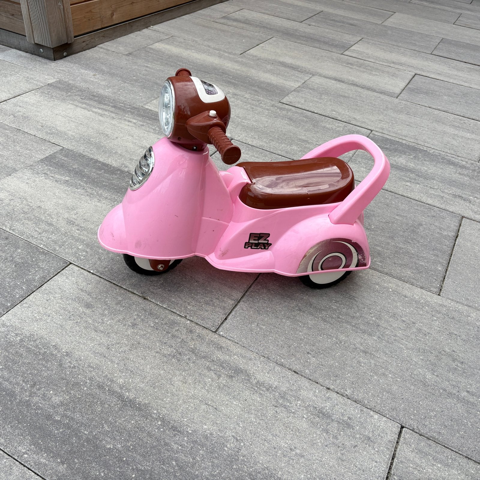 Roze loopscooter voor kinderen - EZ Play, Ophalen, Gebruikt