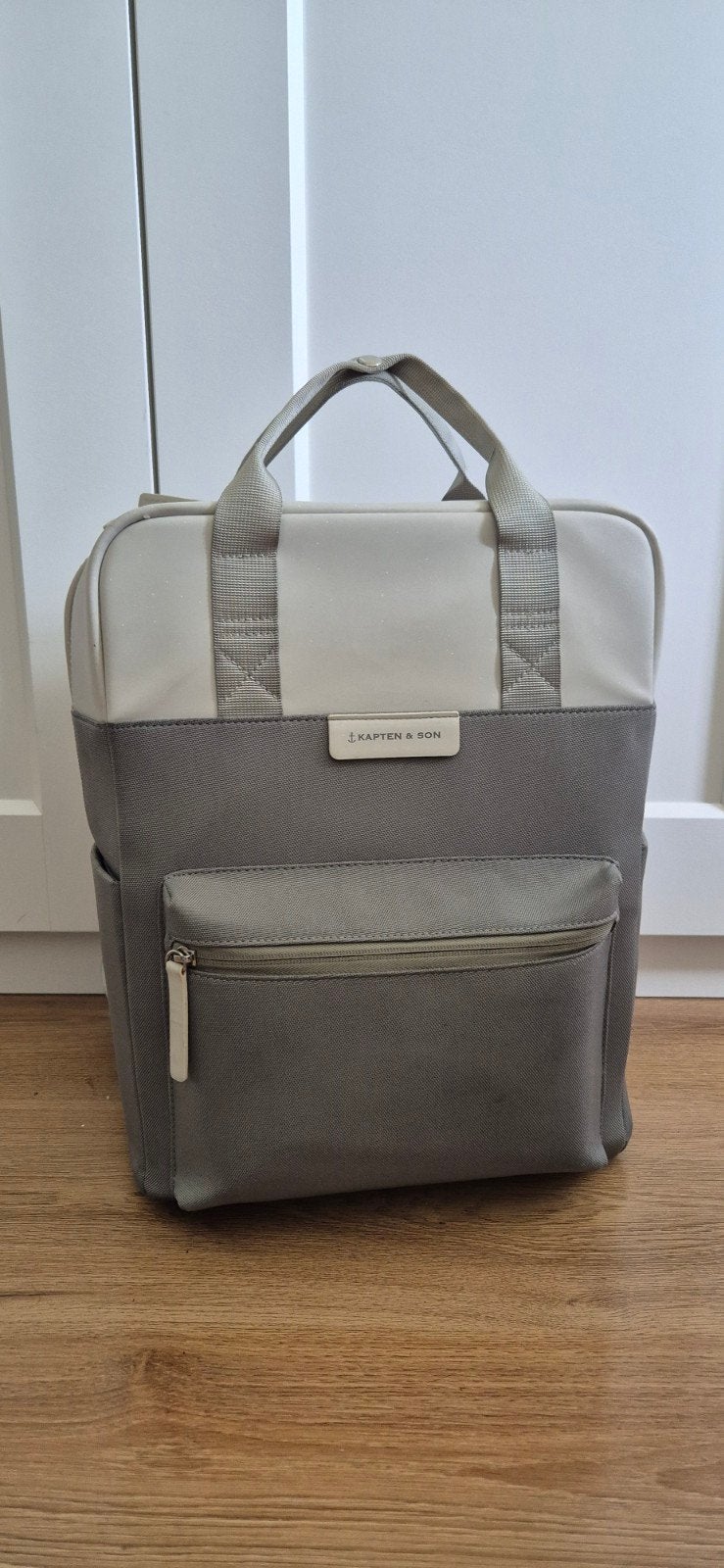 Kapten & Son Rugtas 15L - Stijlvol en Praktisch, Sieraden, Tassen en Uiterlijk, Tassen | Rugtassen, Zo goed als nieuw, Overige merken
