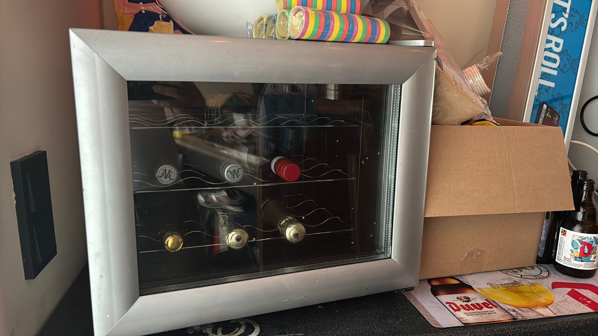 Compacte Wijnkoelkast, Ophalen, Minder dan 85 cm, Minder dan 75 liter, 45 tot 60 cm
