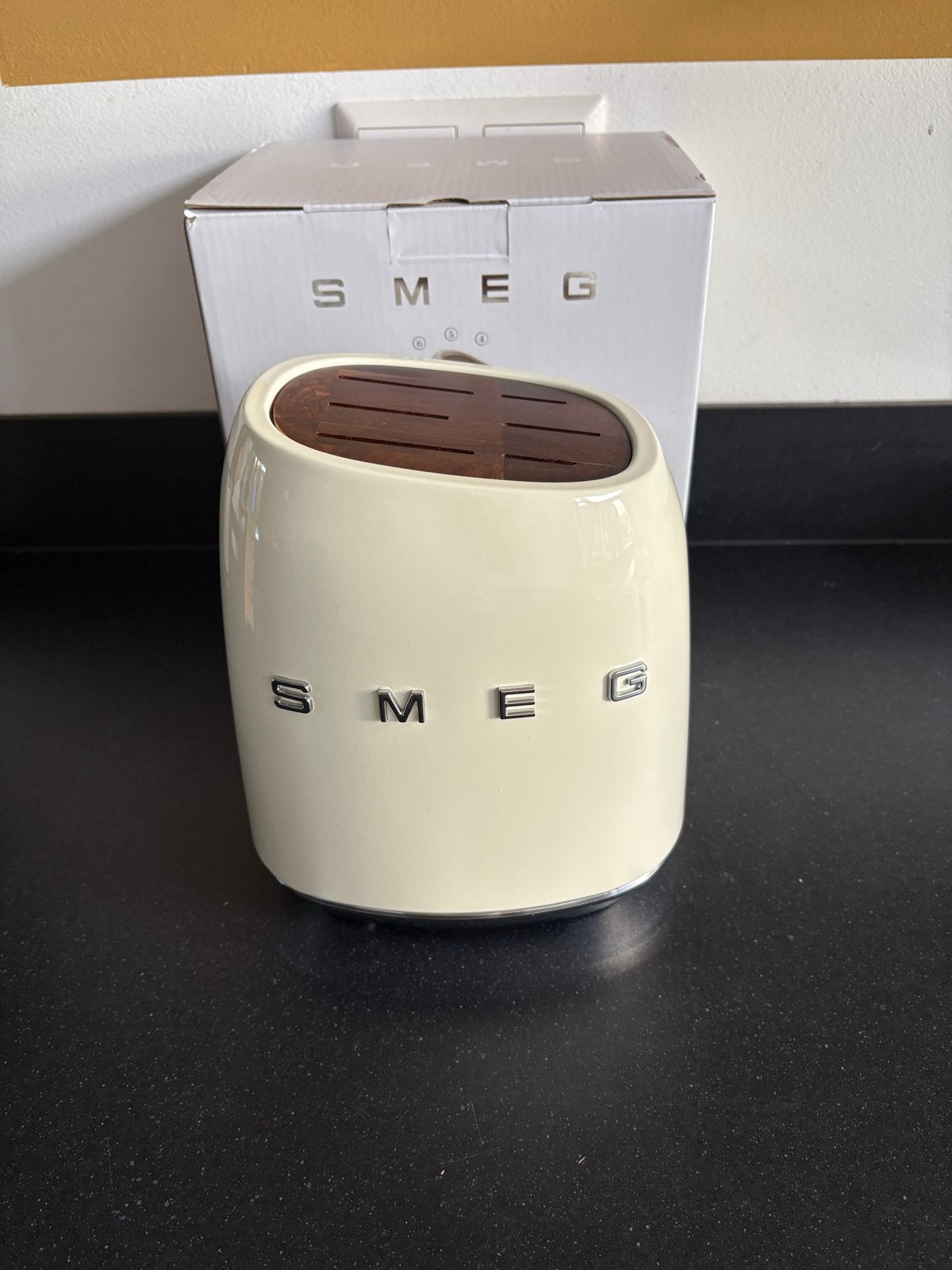 Smeg Messenblok Crème - Nieuw in Doos, Beige, Overige typen, Nieuw, Ophalen of Verzenden