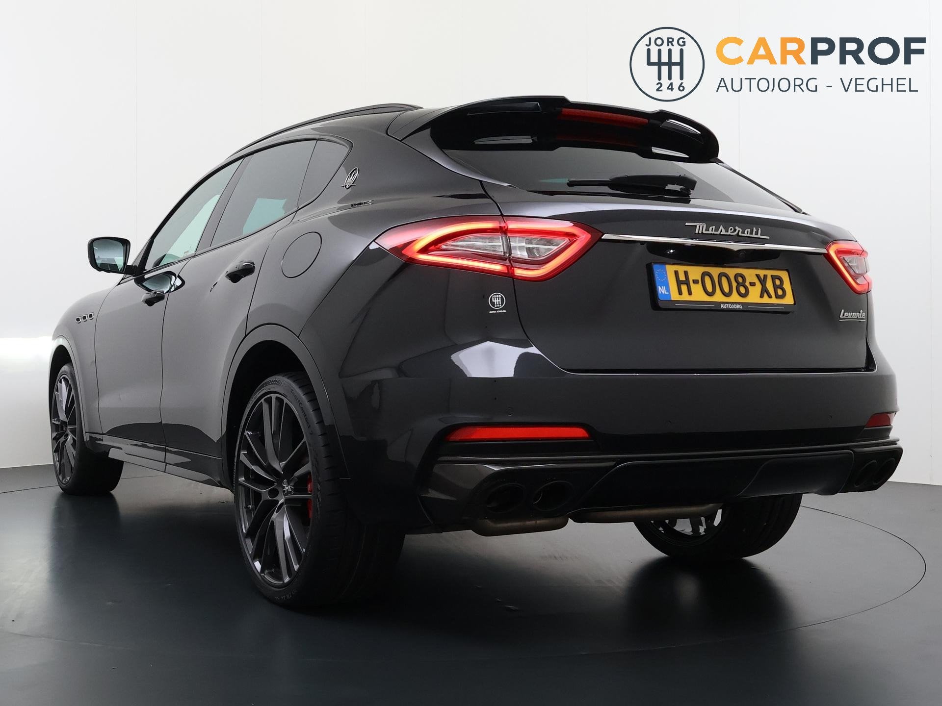 Maserati Levante 3.8 V8 Trofeo 589 K ! | Carbon | Panoramada, Auto's, Gebruikt, Vierwielaandrijving, 147 €/maand, SUV of Terreinwagen