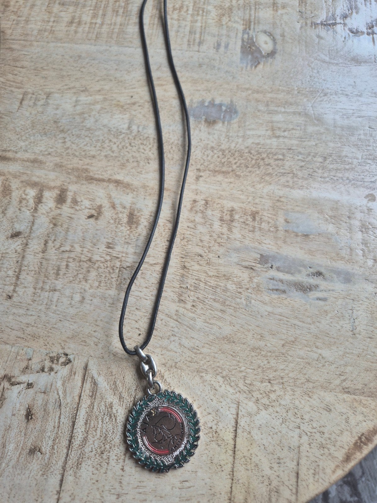 Ajax Amsterdam ketting met hanger, Verzamelen, Sportartikelen en Voetbal, Ophalen of Verzenden, Gebruikt, Ajax, Overige typen