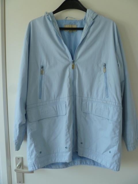 Zomerjas met capuchon. Licht blauw. Maat 40., Ophalen of Verzenden, Gedragen, Maat 38/40 (M), Blauw