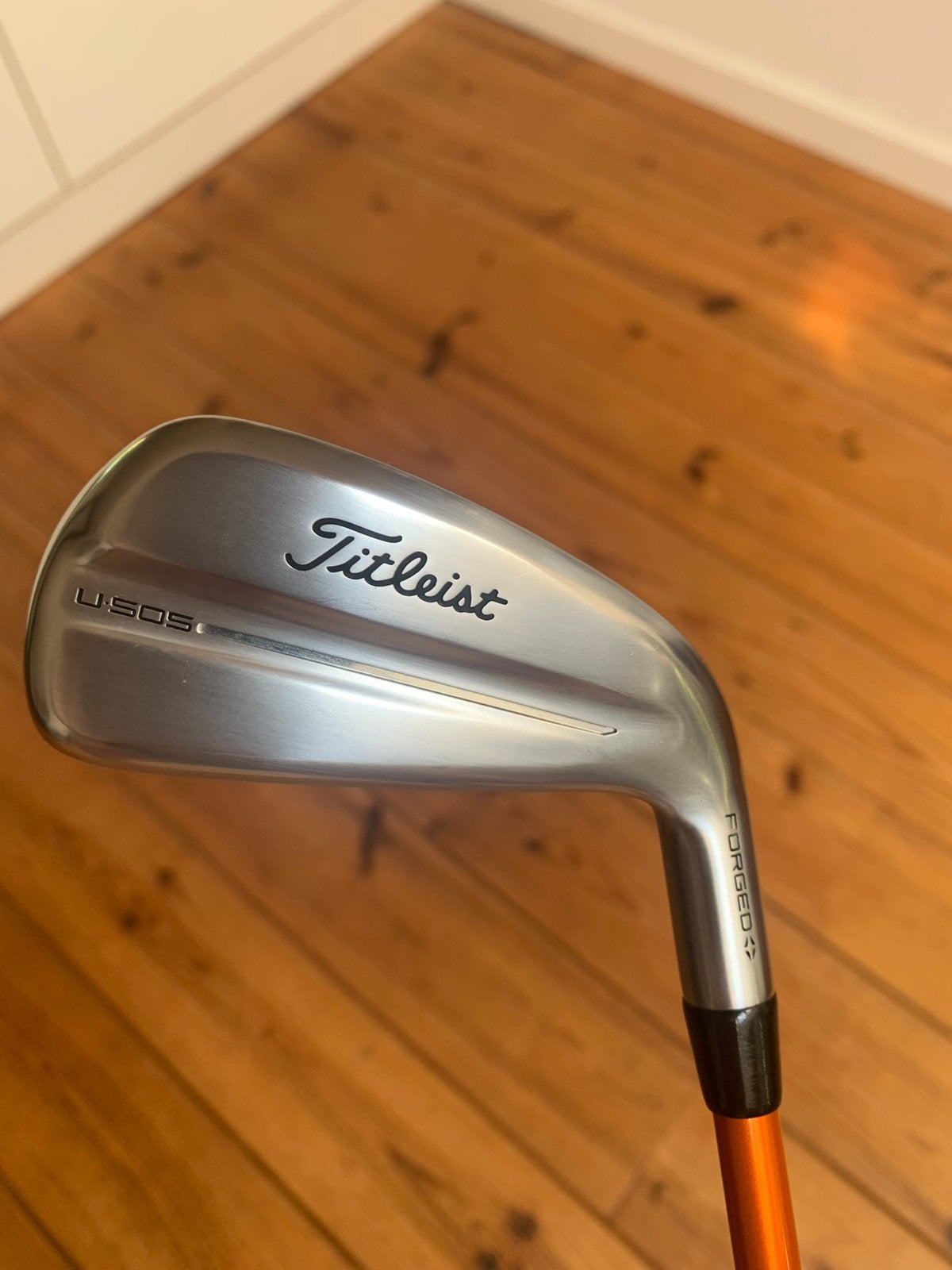 Titleist U505 nieuw model met grahite design 85 regularshaft, Sport en Fitness, Golf, Ophalen of Verzenden, Zo goed als nieuw