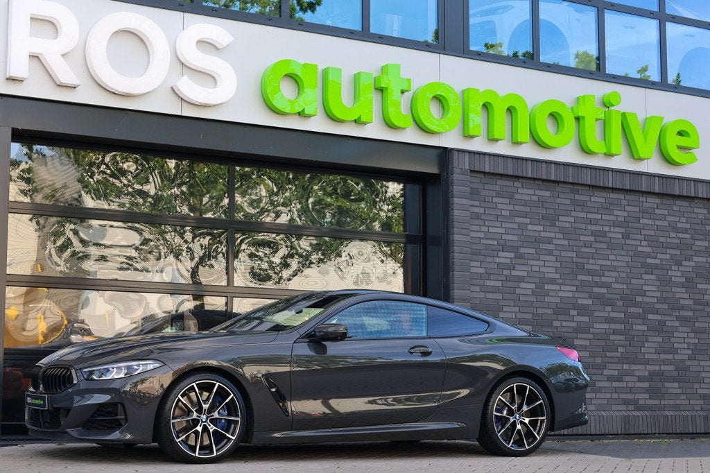 BMW 8 Serie M850i xDrive High Executive | VOL! | DEALER ONDH, Auto's, Automaat, Gebruikt, Vierwielaandrijving, Zilver of Grijs