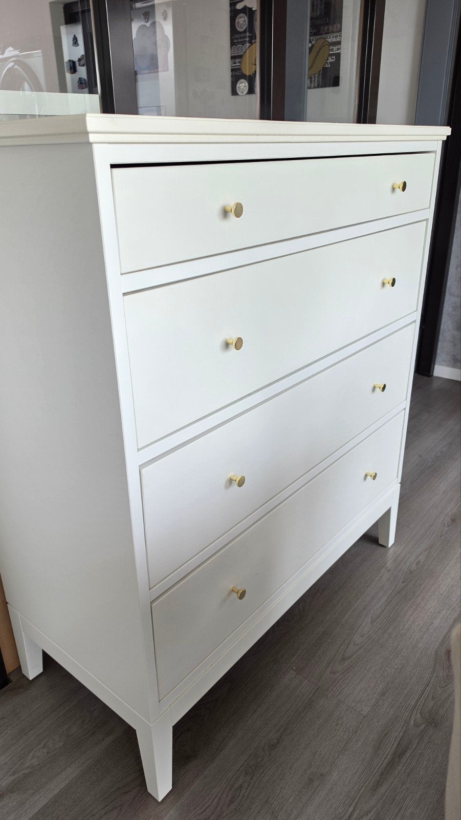 Ikea Idanas ladekast wit met 4 laden en gouden knoppen, Ophalen, Gebruikt, 100 tot 150 cm, Modern, Scandinavisch