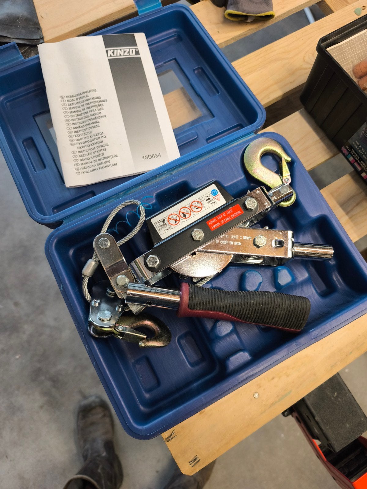 Kinzo Handlier met staalkabel en haken in koffer, Ophalen of Verzenden, Nieuw, Handmatig