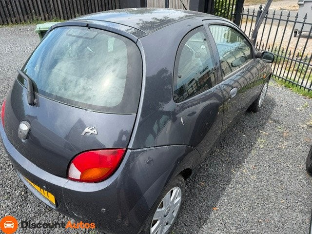 Ford Ka 1.3 Futura, Auto's, Ford, Voorwielaandrijving, 1299 cc, Gebruikt, 31 €/maand