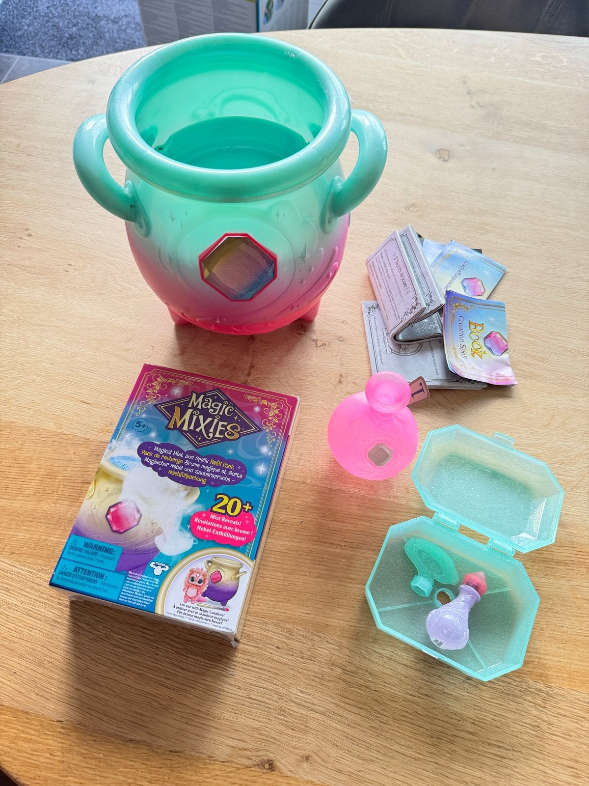 Magic Mixies Magische Ketel met Accessoires, Ophalen of Verzenden, Gebruikt, Jongen of Meisje