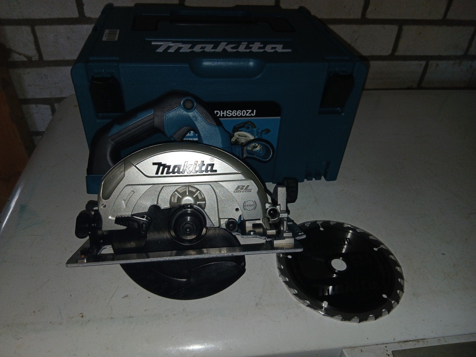 Makita DHS660ZJ Accu Cirkelzaag - Nieuw, Zonder Accu, Ophalen of Verzenden, Nieuw, Makita