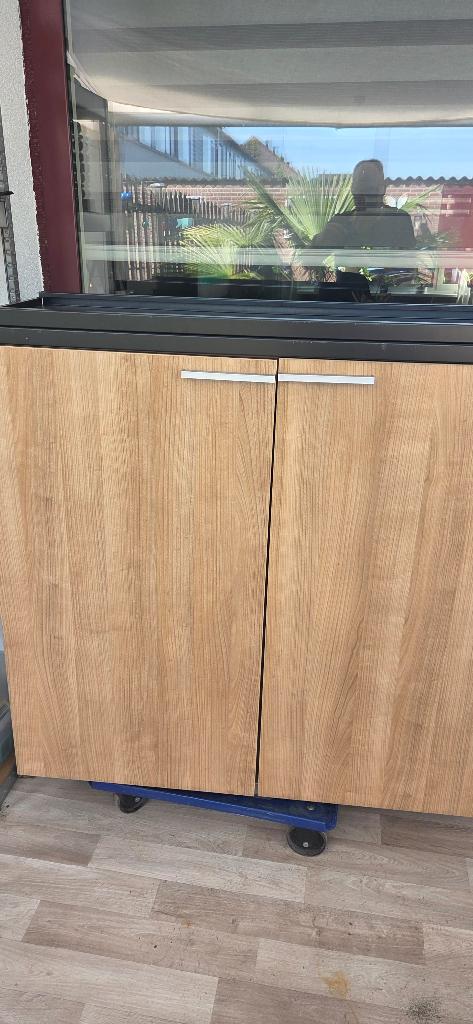 Kast, Ophalen, Met plank(en), Gebruikt, 100 tot 150 cm