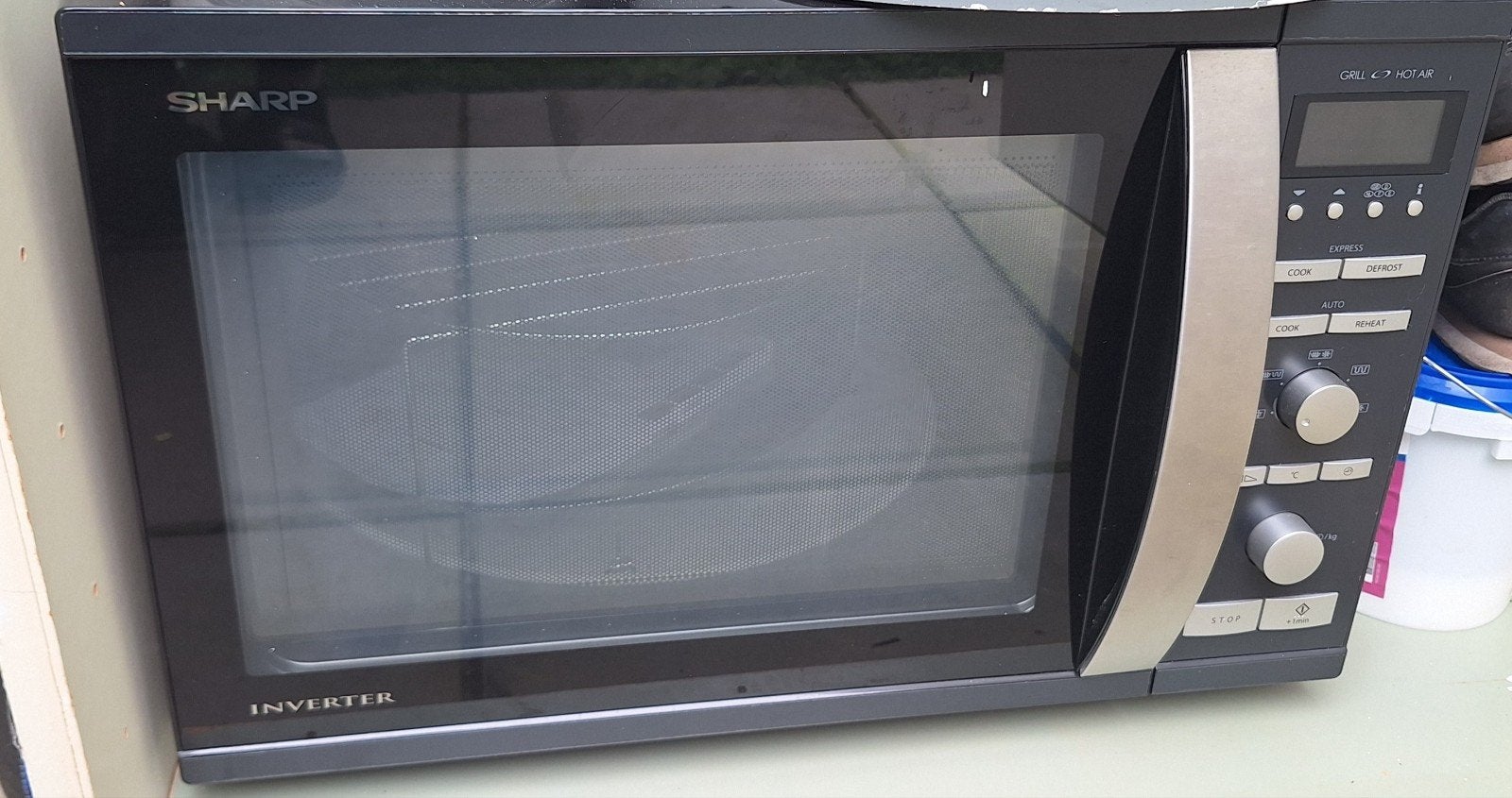 Sharp R-941SBKW - Combi-magnetron (ophalen), Witgoed en Apparatuur, Ophalen, Zo goed als nieuw, Vrijstaand
