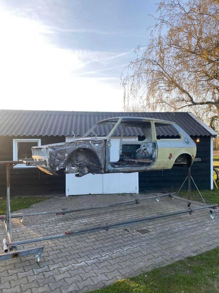 Volkswagen golf 1.8 MK1 GTI project 1983, Auto's, Golf, Particulier, Te koop, Benzine