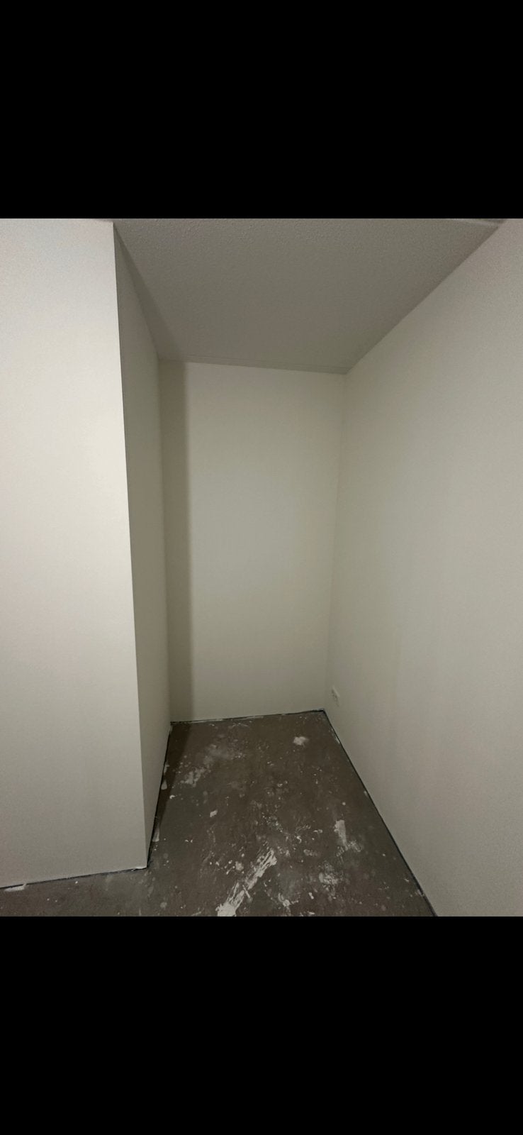 RENOVLIES BEHANGEN  € 7,50 PER M² DOOR HEEL NL, Garantie, Behangen