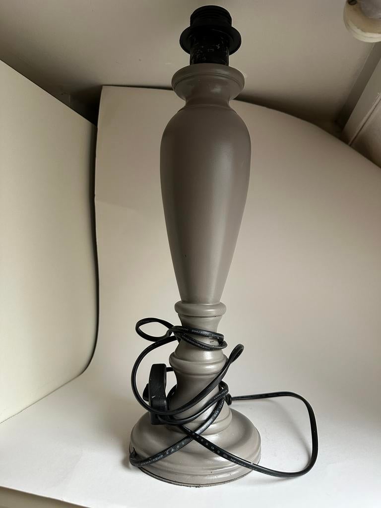Lampvoet grijs, Huis en Inrichting, Lampen | Tafellampen, Ophalen of Verzenden, Zo goed als nieuw