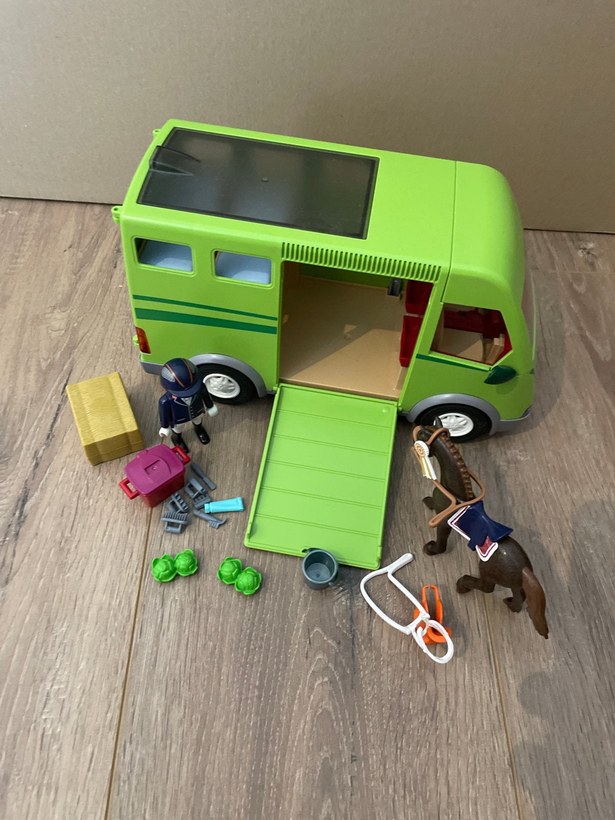 Playmobil paardentrailer, Kinderen en Baby's, Speelgoed | Playmobil, Ophalen of Verzenden, Gebruikt