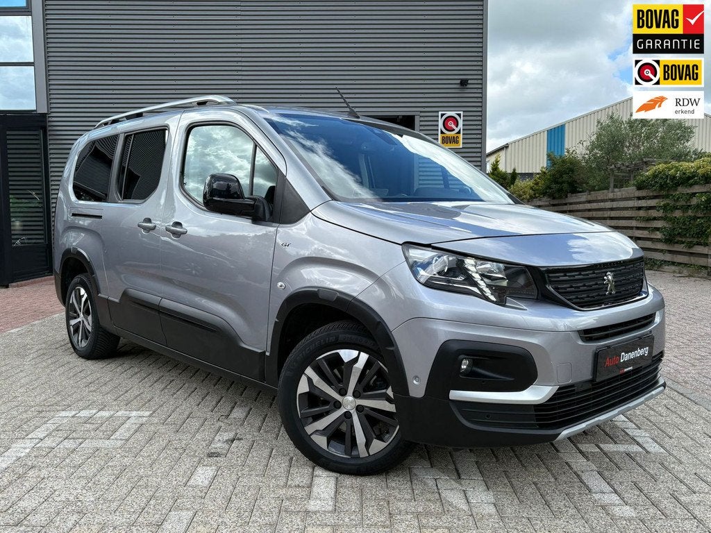 Peugeot Rifter Long GT-line 7-PERSOON,CAMERAAUTOMAAT,TREKHAA, Stof, 1199 cc, 7 stoelen, 14 km/l