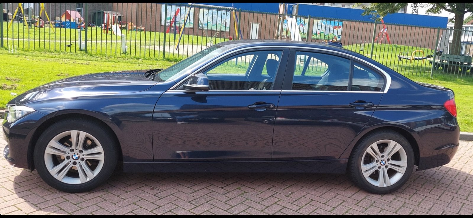 BMW 3-Serie 2.0IX 320 135KW Aut8 (f30) 2012 Blauw, Auto's, Automaat, Achterwielaandrijving, Blauw, Origineel Nederlands