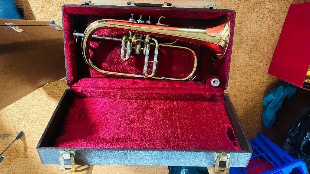 Kühnl & Hoyer Model 15 G Bugel (Bb), Muziek en Instrumenten, Blaasinstrumenten | Trompetten, Ophalen of Verzenden, Gebruikt, Bes-trompet
