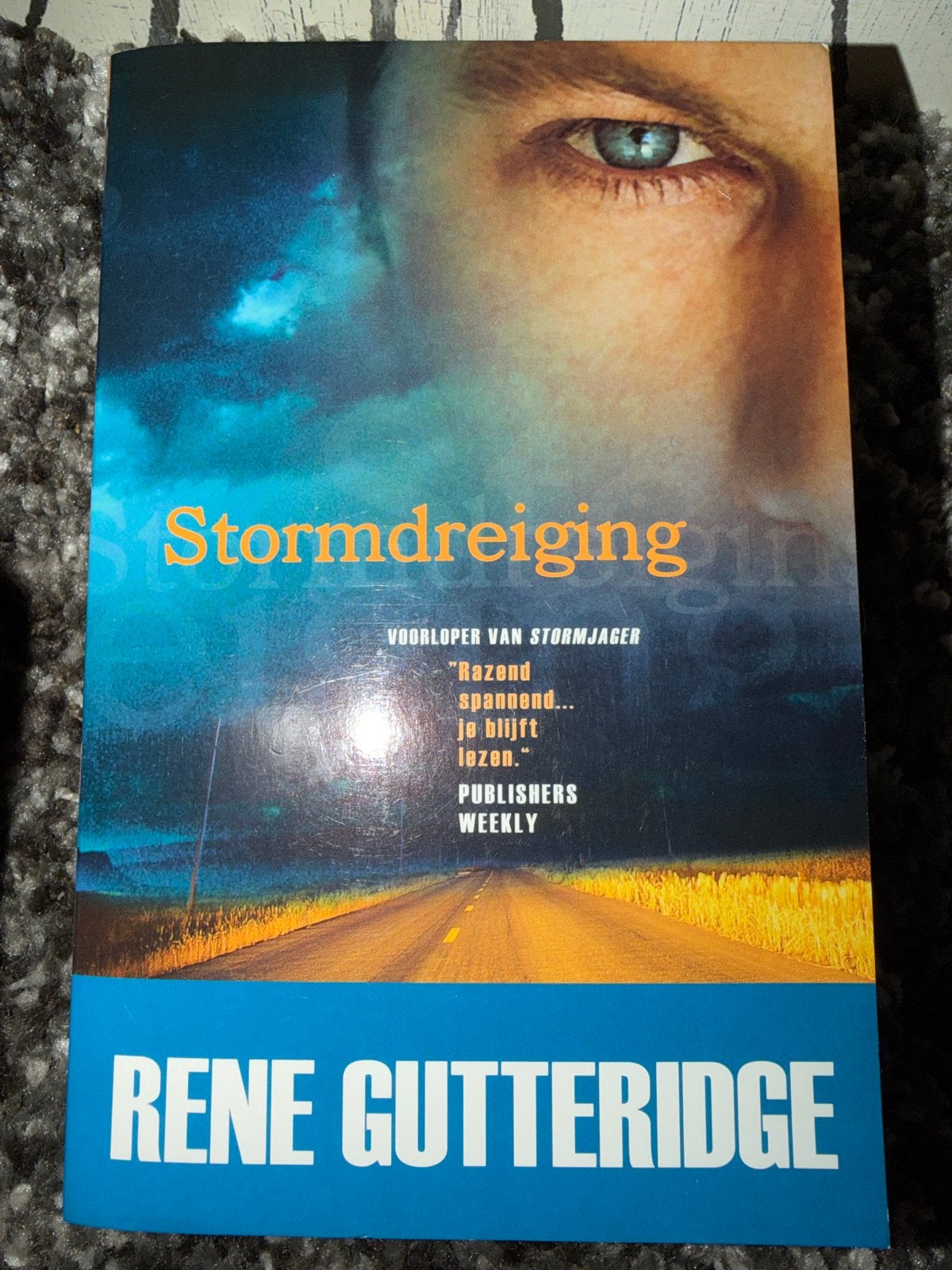 B2.  Stormdreiging - Rene Gutteridge (Voorloper Stormjager), Ophalen of Verzenden, Gelezen, Amerika