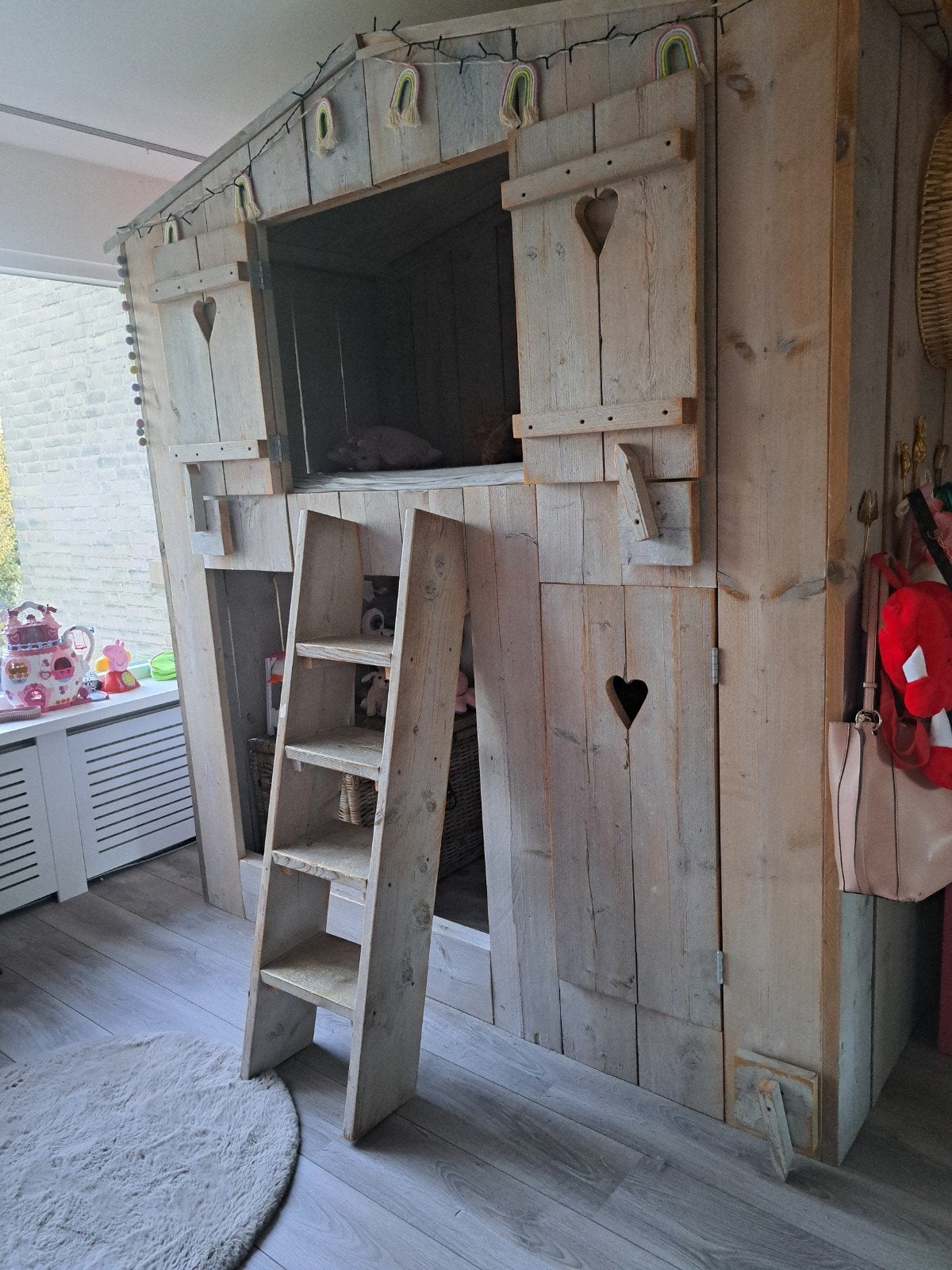 Huisjes bed, Ophalen, Hoogslaper