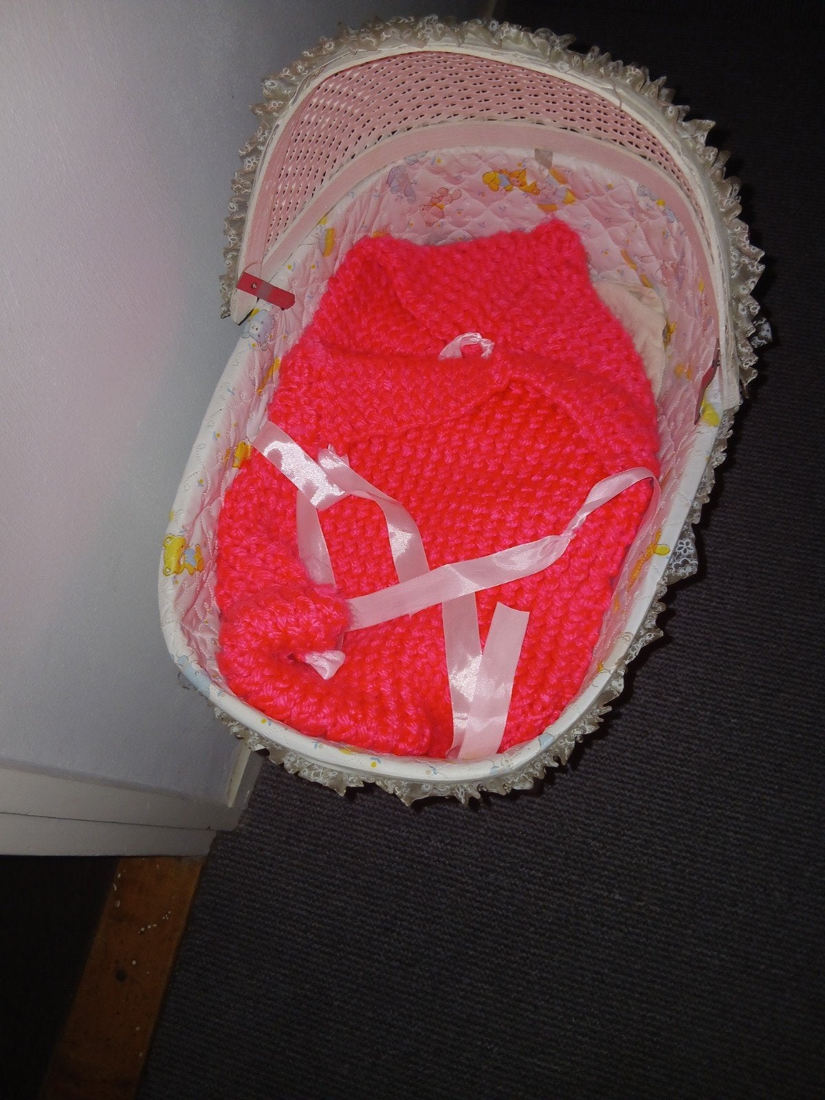 rieten poppenbedje, Kinderen en Baby's, Ophalen, Gebruikt, Wieg