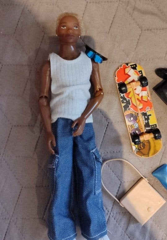 Barbie Ken pop flavas met accessoires - Zo goed als nieuw, Ophalen of Verzenden, Zo goed als nieuw, Barbie
