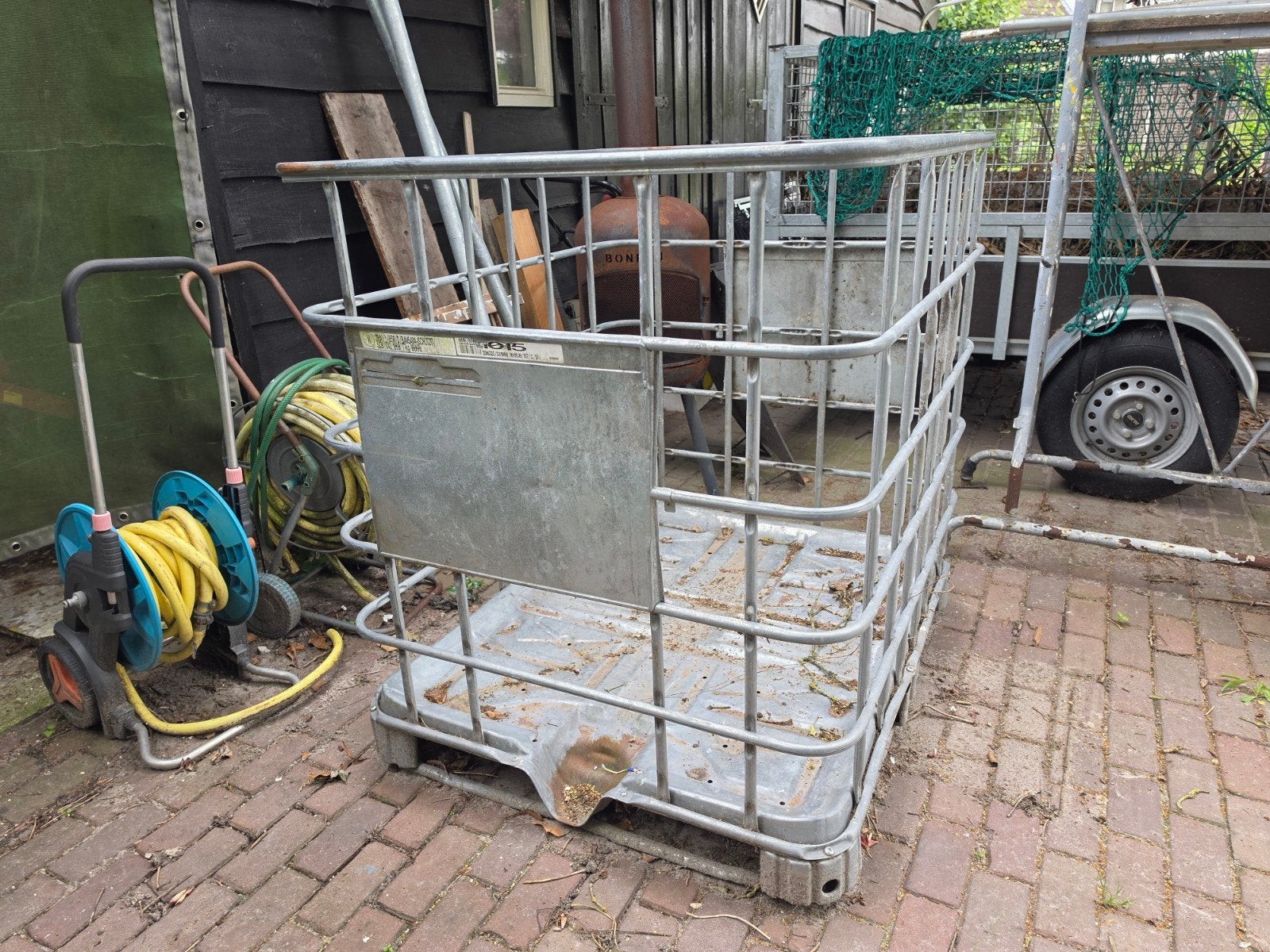 IBC-container kooi - robuust en veelzijdig, Ophalen