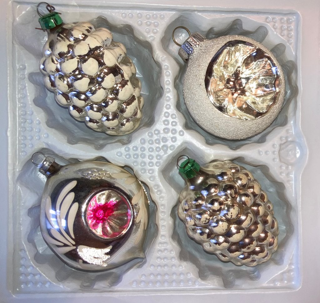 Oude kerstbal ornament in doos nr 107, Diversen, Kerst, Ophalen of Verzenden, Gebruikt