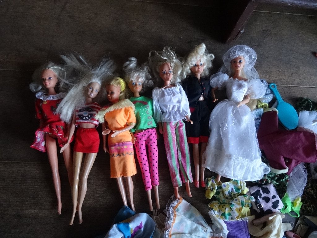 7x Oude Barbie pop met heel veel extra kleding, Verzamelen, Ophalen, Gebruikt, Pop