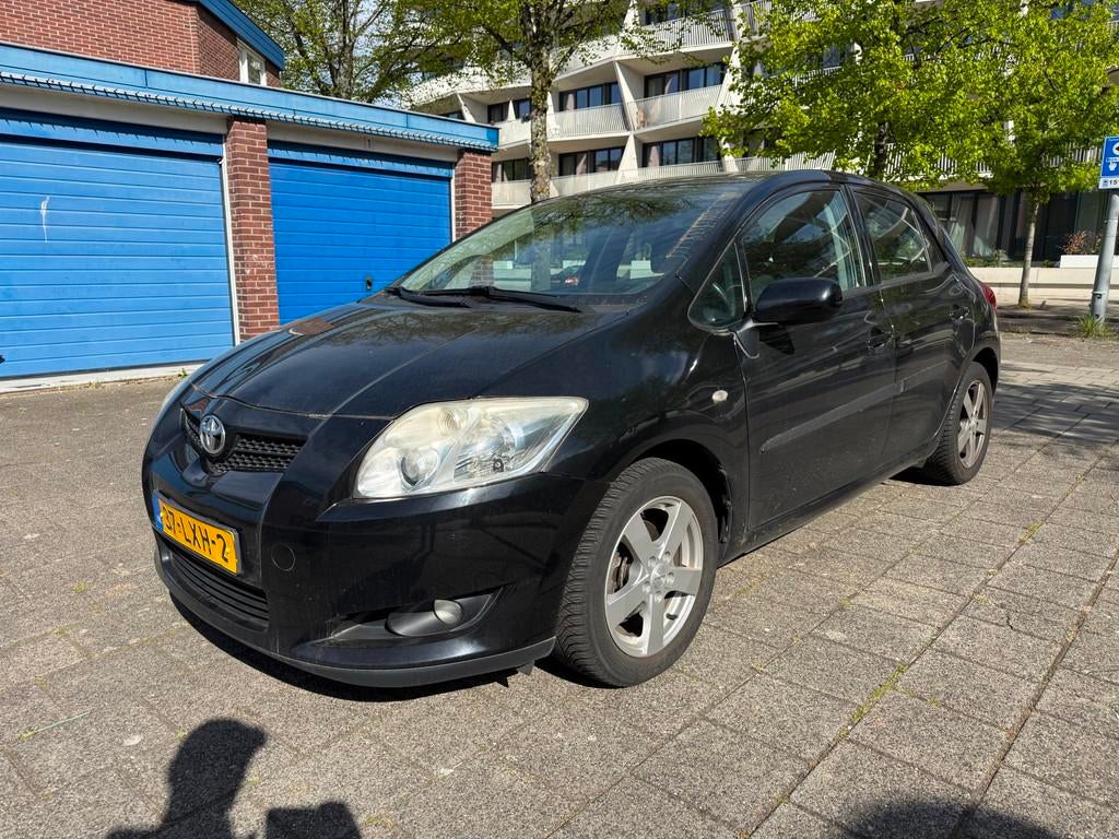Toyota Auris 1.6 Aspiration Cruise Climate Black Edition, Voorwielaandrijving, Gebruikt, 4 cilinders, Bedrijf