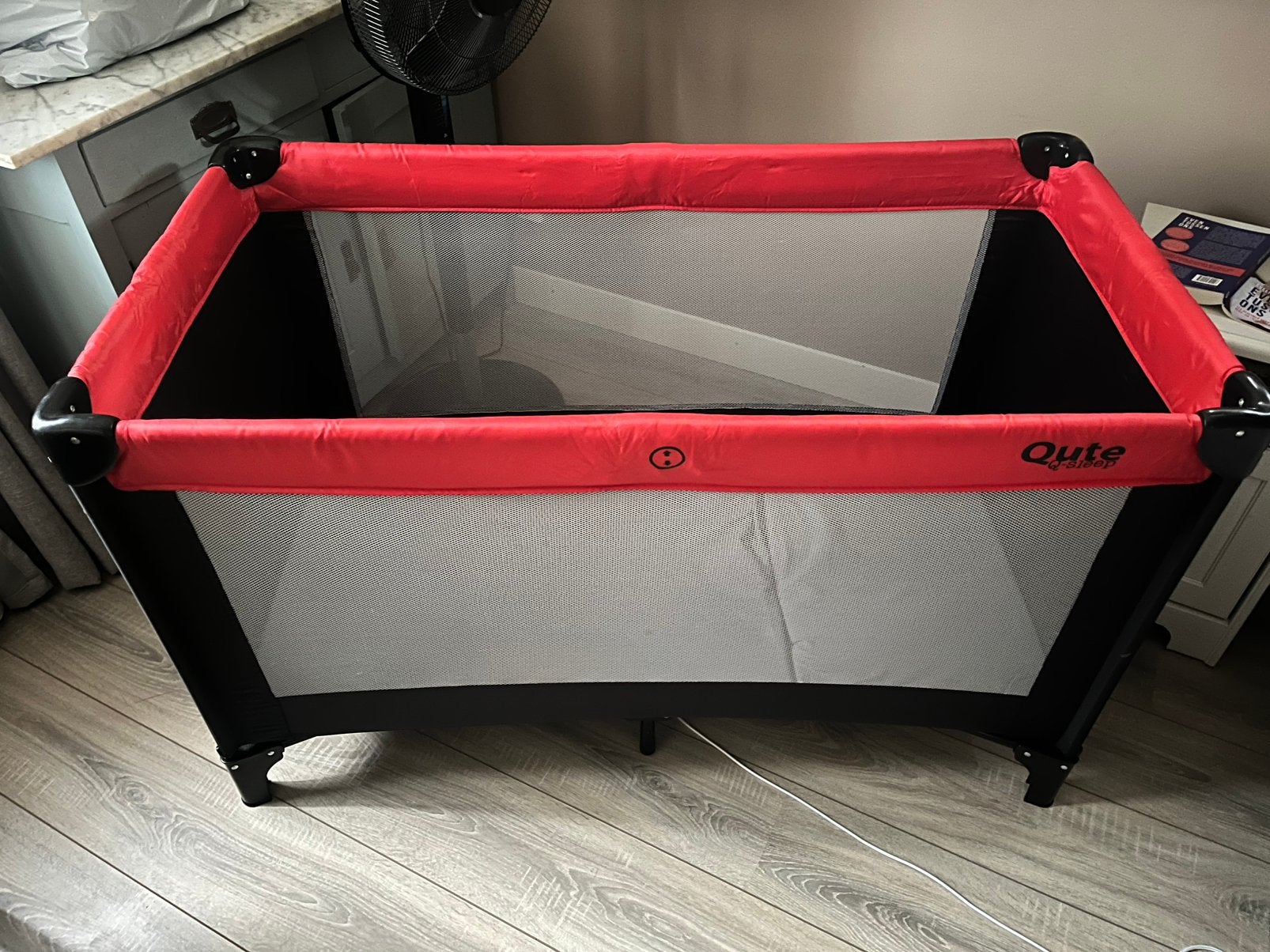 Qute Q-Sleep campingbedje reis bedje 60x120, Ophalen of Verzenden, Zo goed als nieuw, Reisbedje